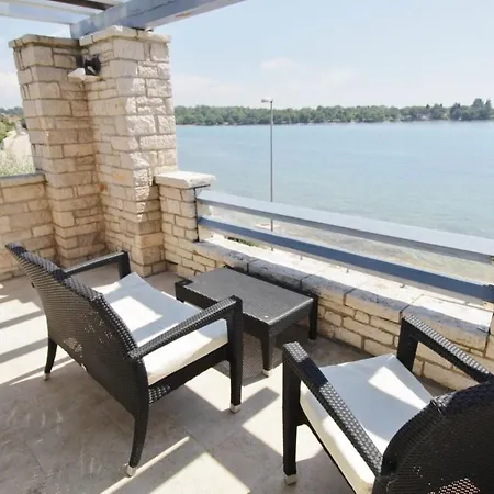Villa Istrian With Unique Sea View